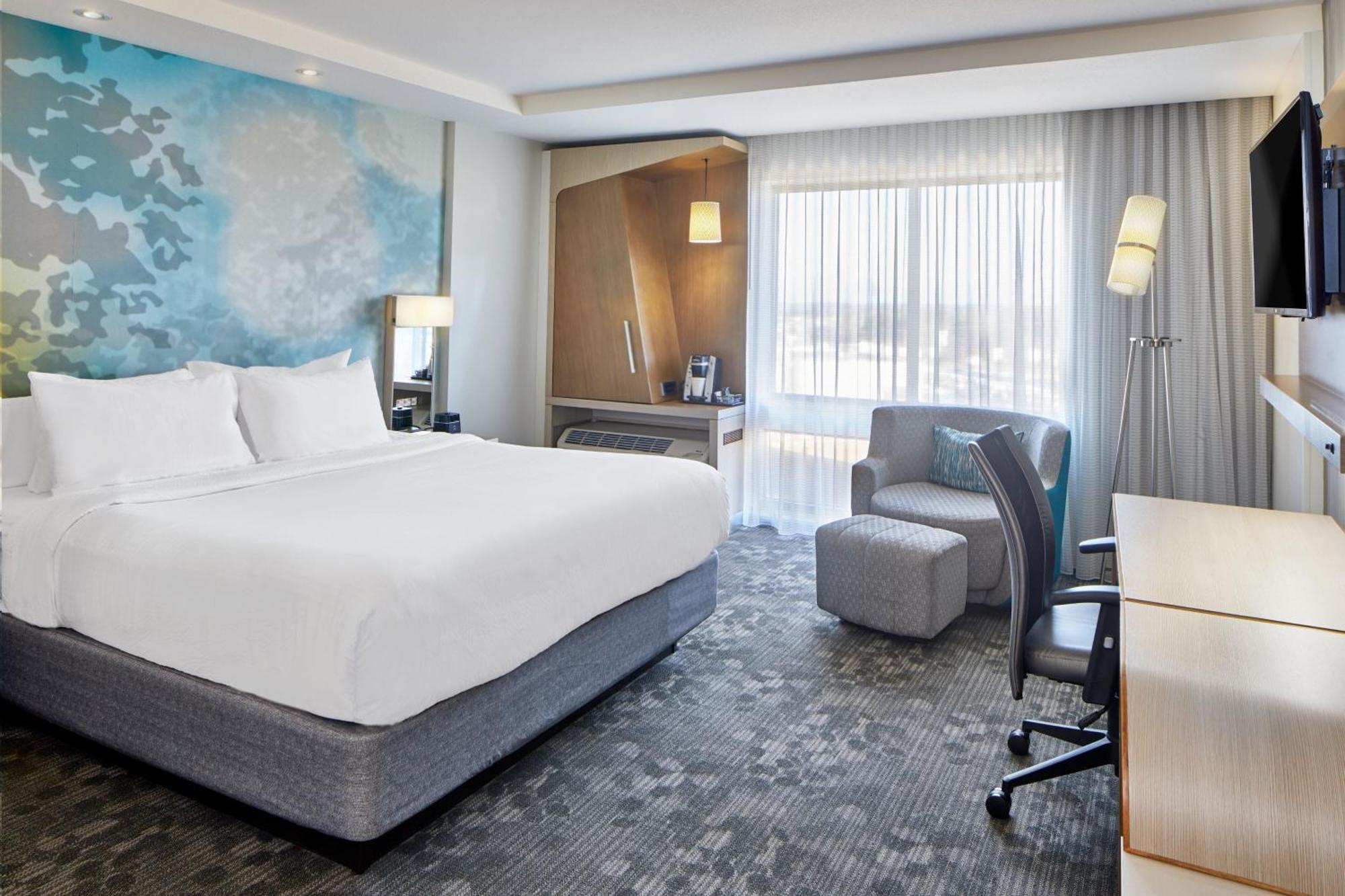 Отель Courtyard By Marriott Atlanta Лития-Спрингс Экстерьер фото